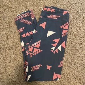 LuLaRoe leggings great colors of gray/pink/white